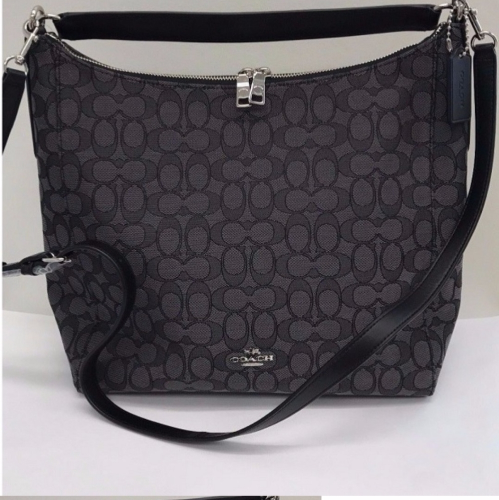 Coach Hobo Signature
